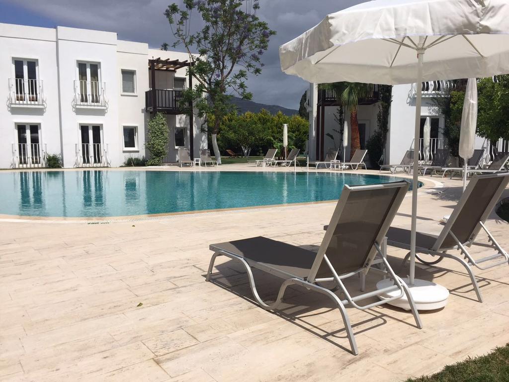 Meis Hotel Bitez Eksteriør billede